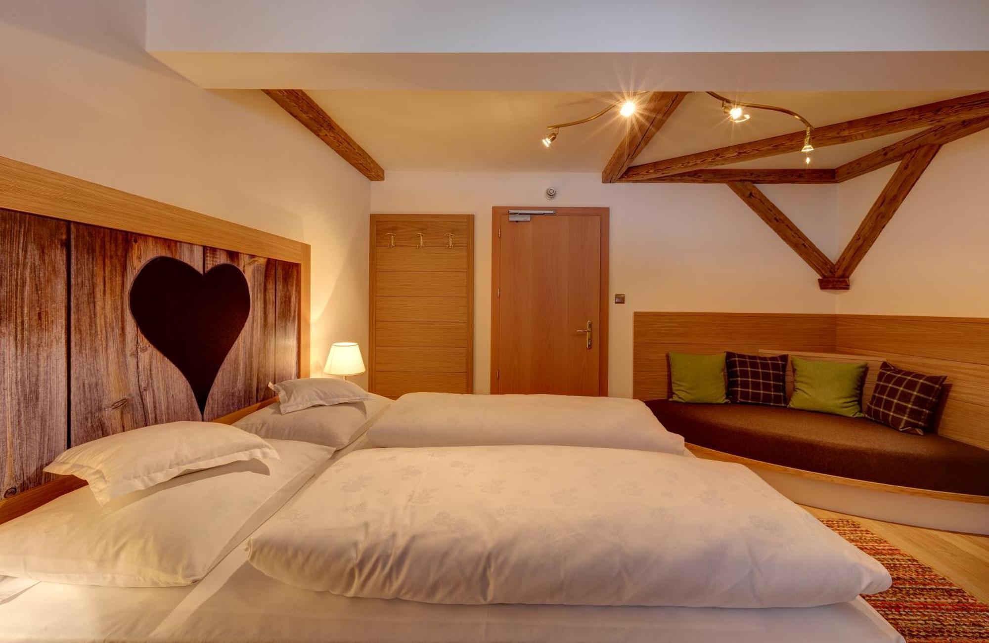 Hotel Burgfrieden กายส์ ภายนอก รูปภาพ