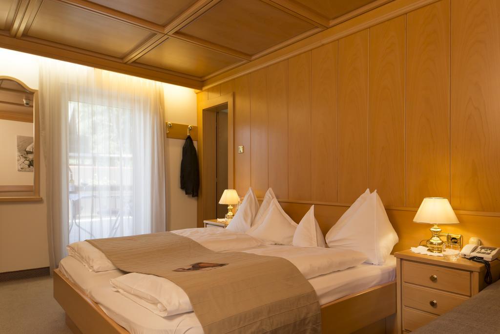 Hotel Burgfrieden กายส์ ภายนอก รูปภาพ